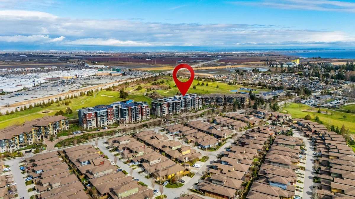 Dining Area Photo of 211 5055 Springs Boulevard, Delta, BC