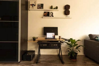 Hallway Photo of 305 350 E 2nd Avenue, Vancouver, BC