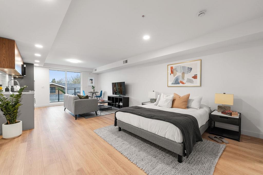 Dining Area Photo of 311 2419 Grant Street, Vancouver, BC