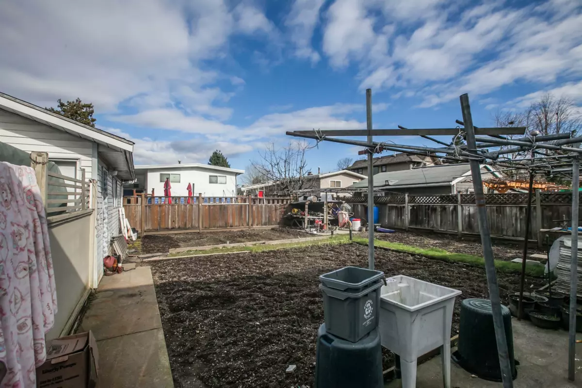 Dining Area Photo of 7017 Kitchener Street, Burnaby, BC