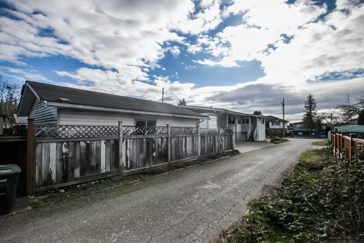 Family Room Photo of 7017 Kitchener Street, Burnaby, BC