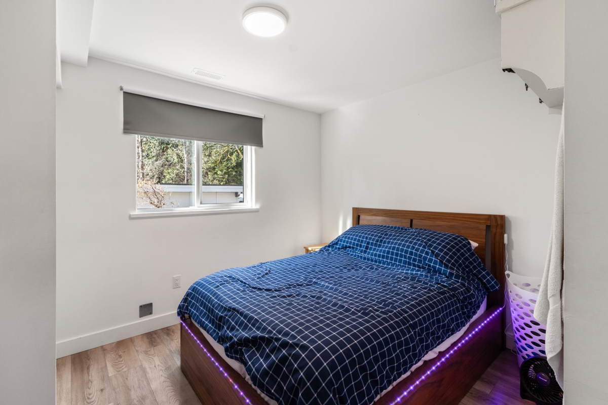 Loft / Bonus Room Photo of 1955 Chesterfield Avenue, North Vancouver, BC