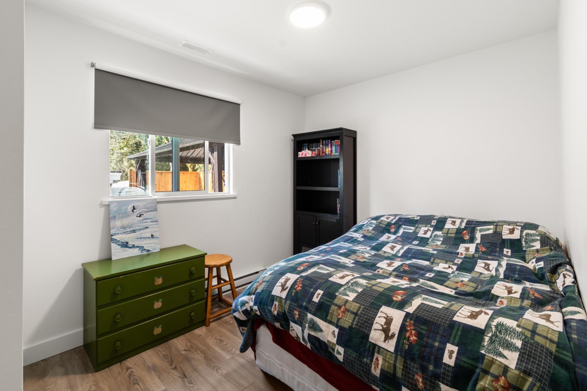 Office / Den Photo of 1955 Chesterfield Avenue, North Vancouver, BC