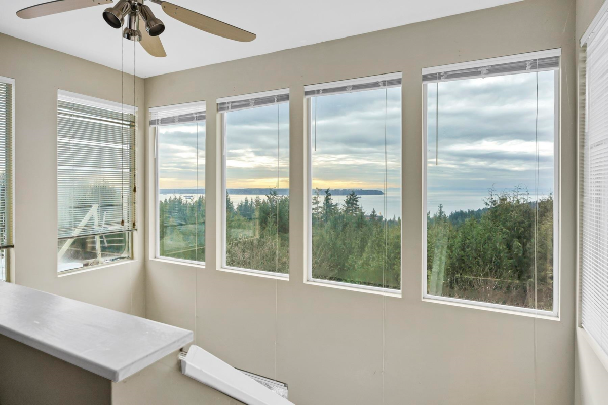 Basement Recreation Room Photo of 4582 Woodgreen Court, West Vancouver, BC