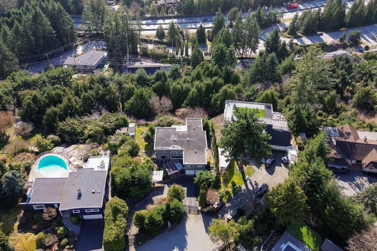 Neighborhood Park Photo Near 4582 Woodgreen Court, West Vancouver, BC