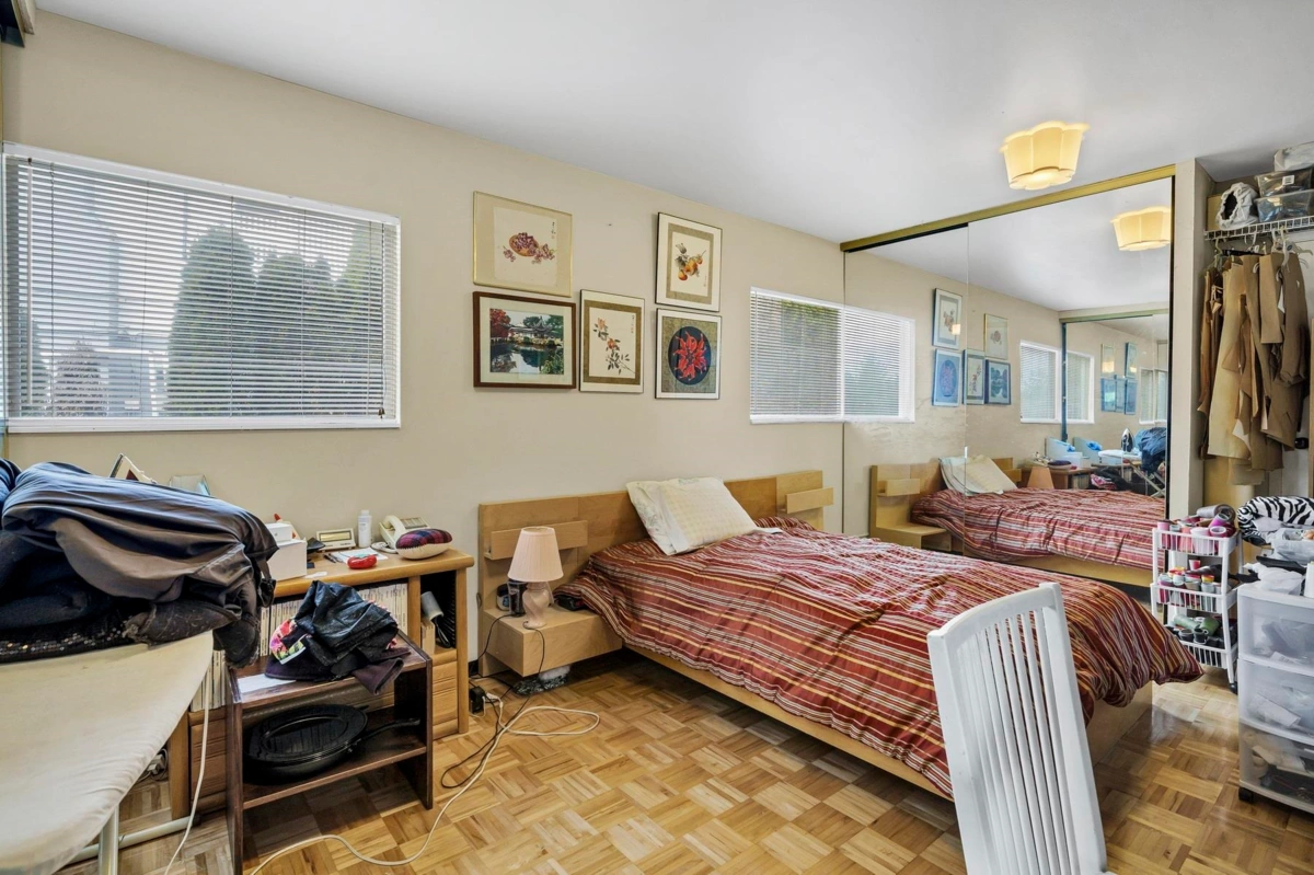 Staircase Photo of 4582 Woodgreen Court, West Vancouver, BC