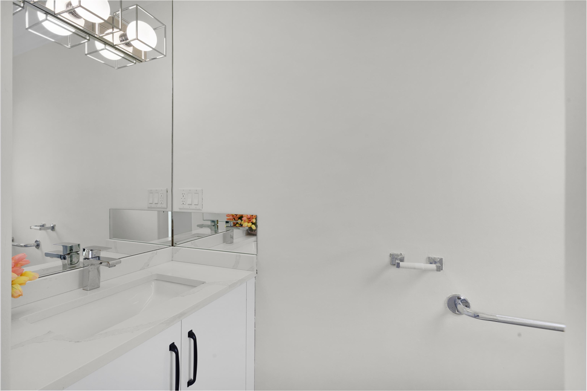 Laundry Room Photo of 6788 Stoney Crescent, Delta, BC