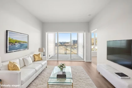 313 3430 E Kent Avenue South Avenue, Vancouver, BC