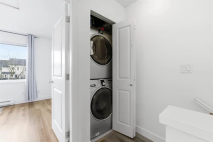 Mudroom Photo of 18 19572 Fraser Way, Pitt Meadows, BC
