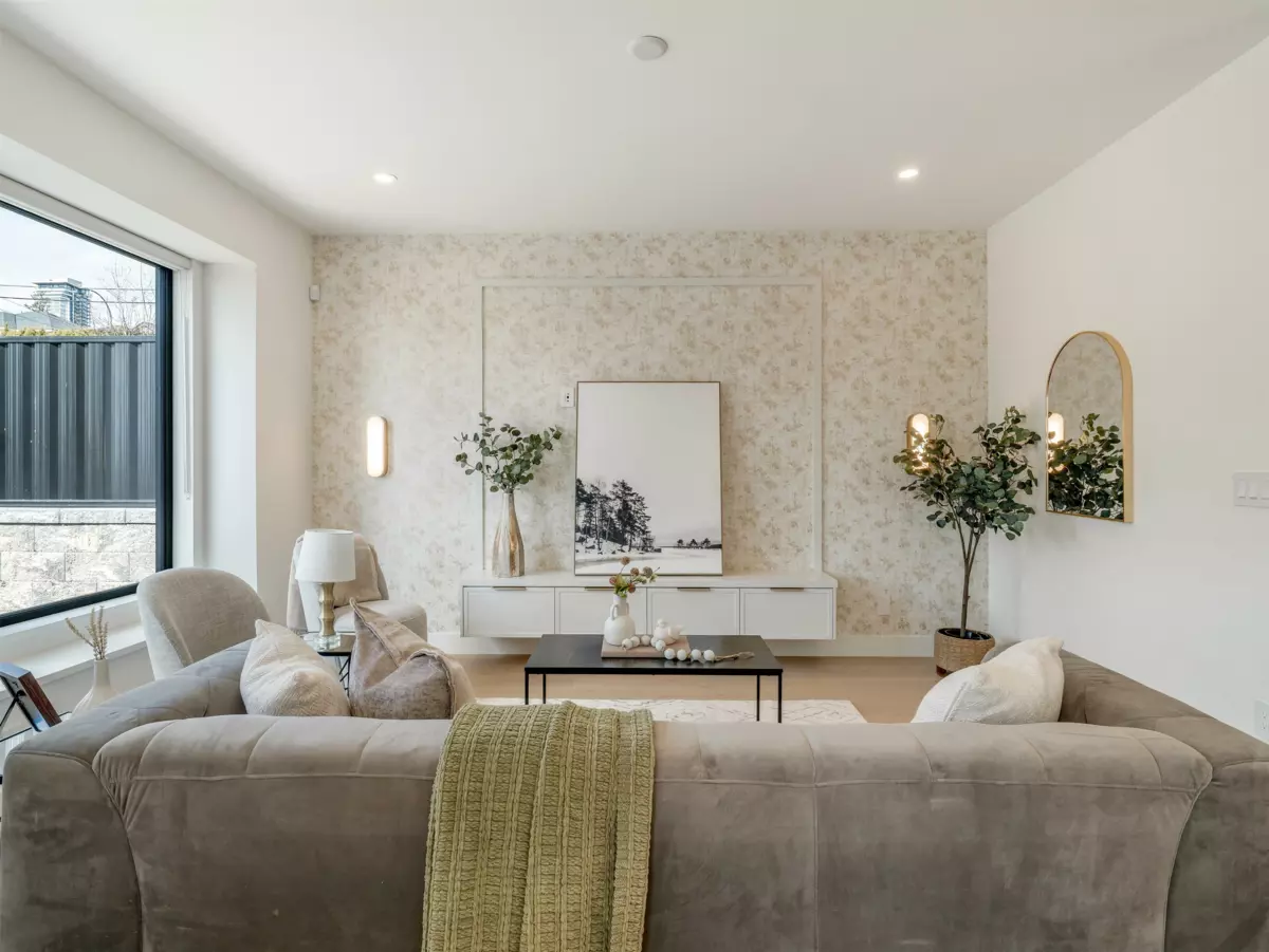 Dining Area Photo of 103 359 Laval Street, Coquitlam, BC