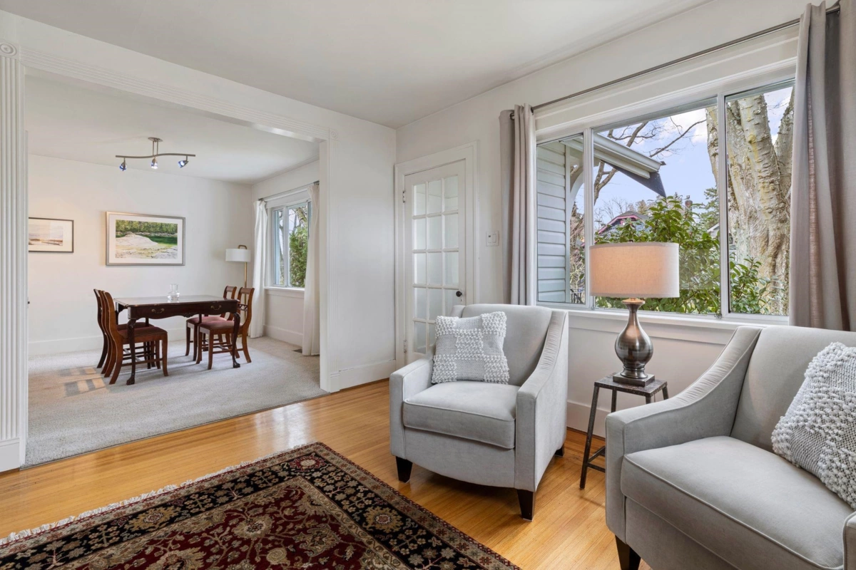 Dining Area Photo of 2094 E 7th Avenue, Vancouver, BC