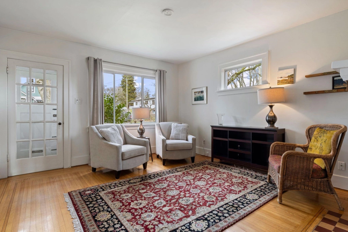 Family Room Photo of 2094 E 7th Avenue, Vancouver, BC