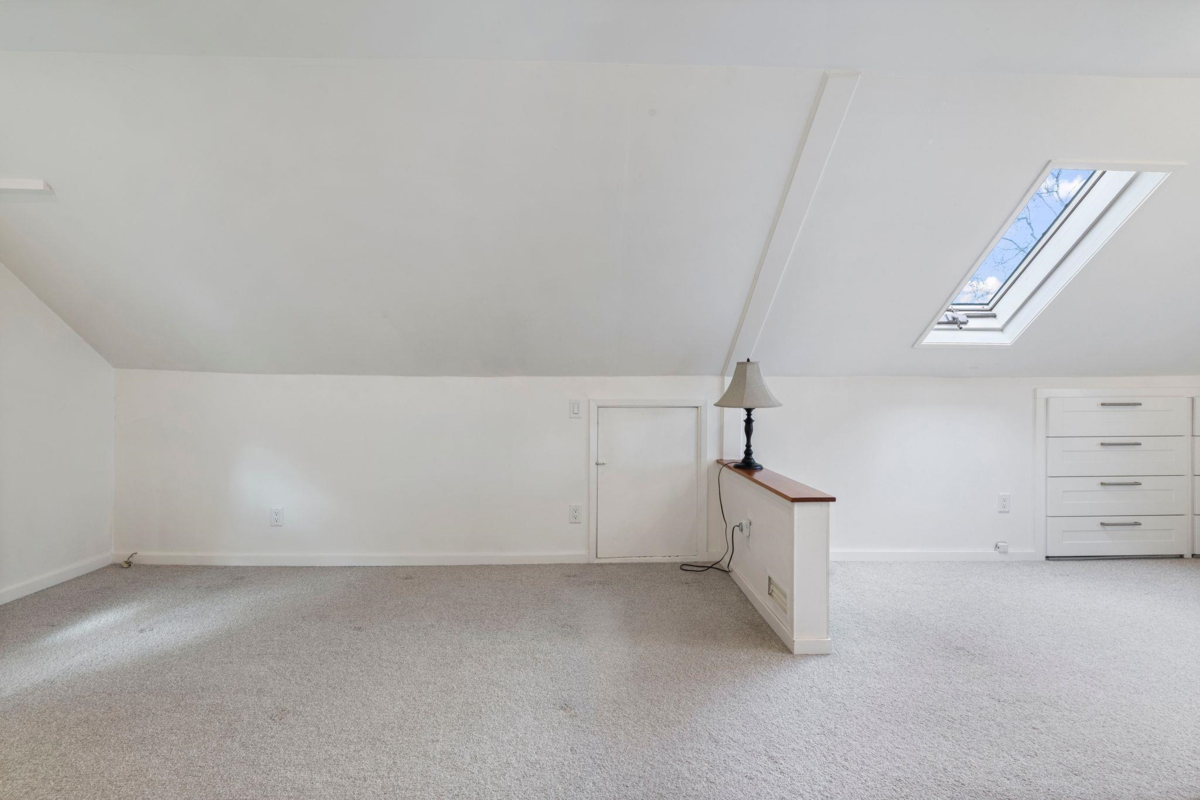 Guest Bathroom Photo of 2094 E 7th Avenue, Vancouver, BC