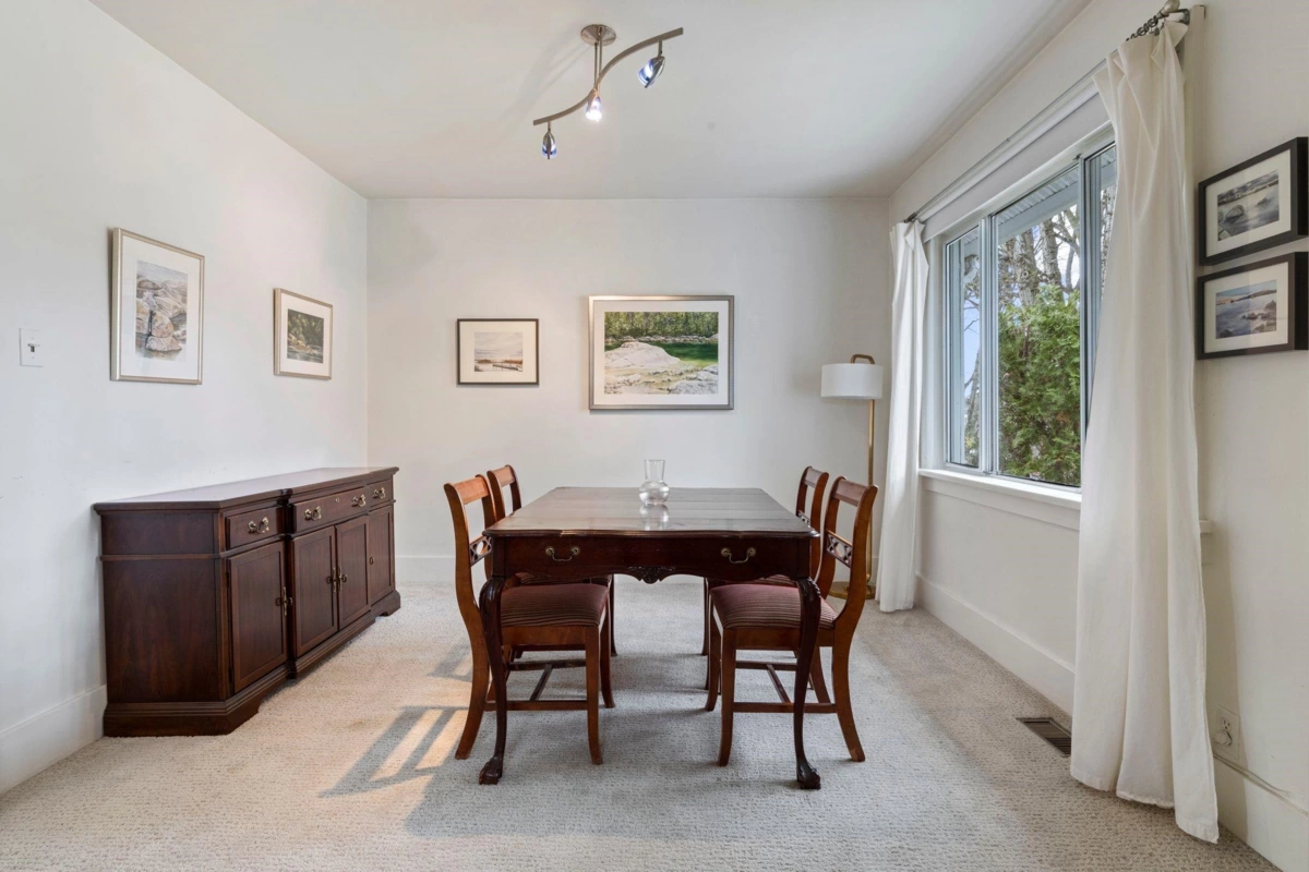 Kitchen Island Photo of 2094 E 7th Avenue, Vancouver, BC