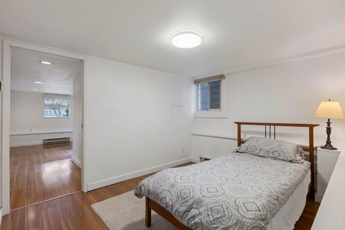 Laundry Room Photo of 2094 E 7th Avenue, Vancouver, BC