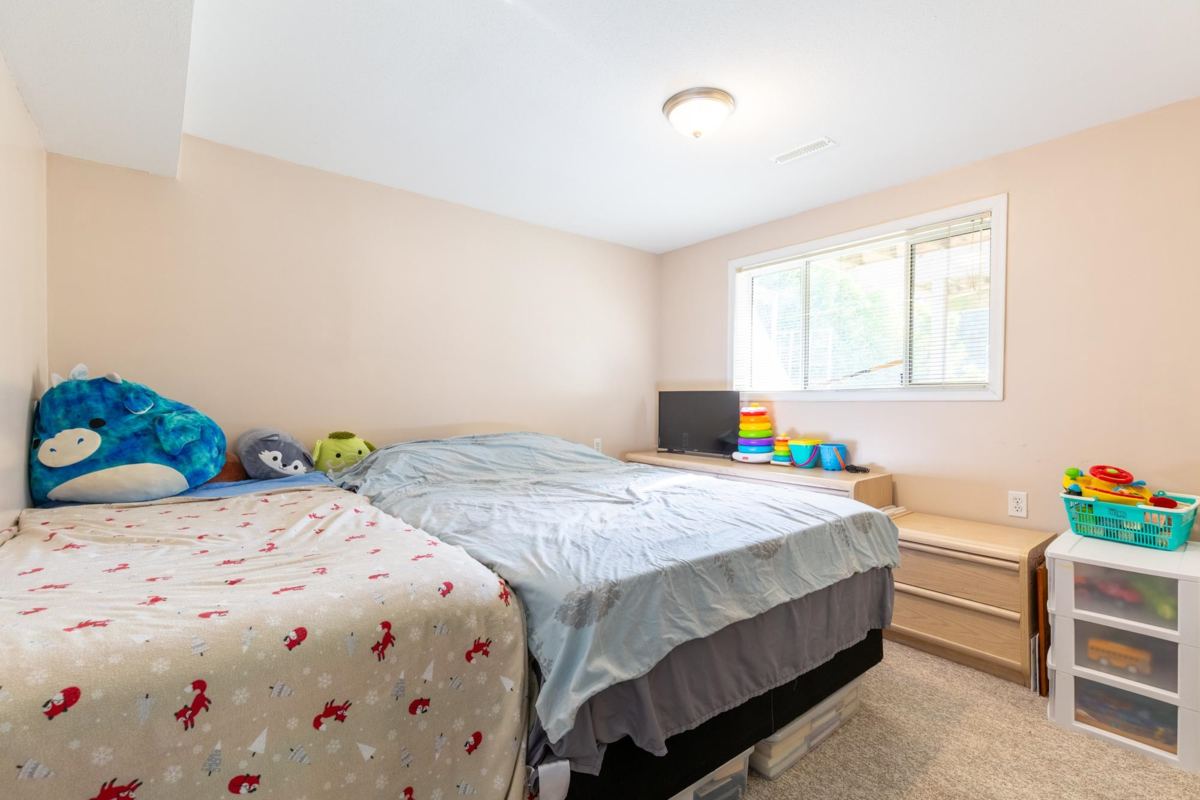 Aerial View of 32344 Mallard Place, Mission, BC