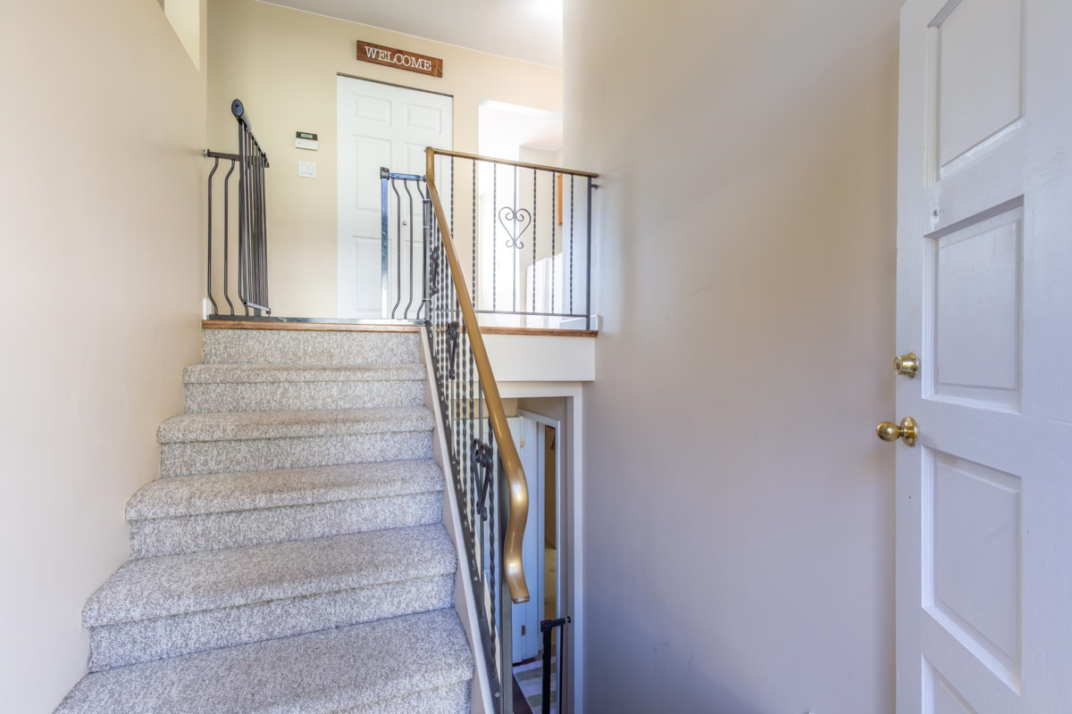 Bedroom 2 Photo of 32344 Mallard Place, Mission, BC
