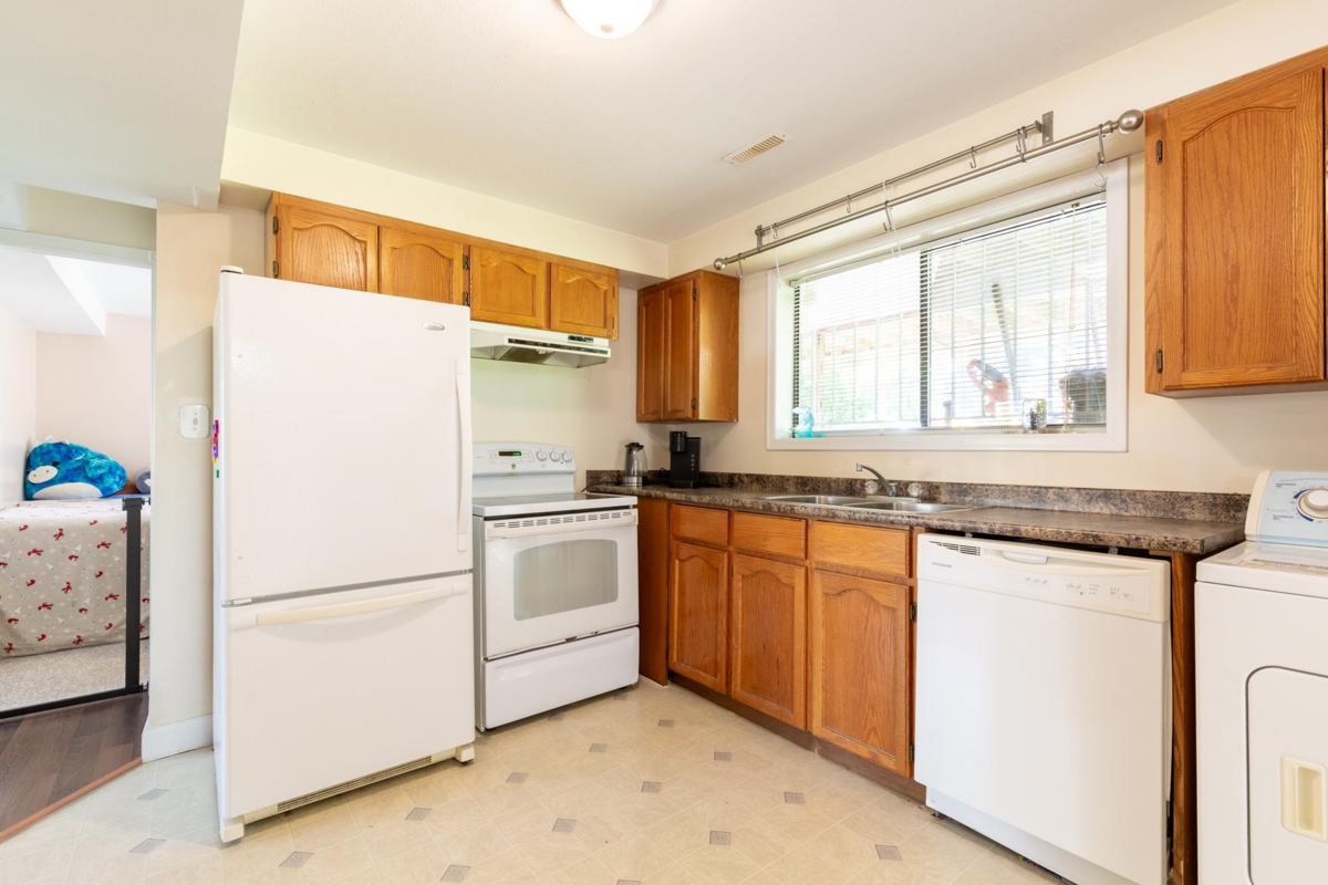 Hot Tub / Spa Photo of 32344 Mallard Place, Mission, BC