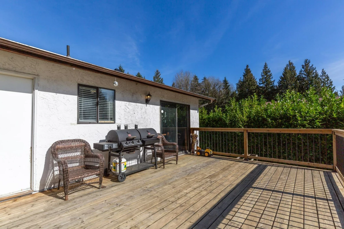 Neighborhood Park Photo Near 32344 Mallard Place, Mission, BC