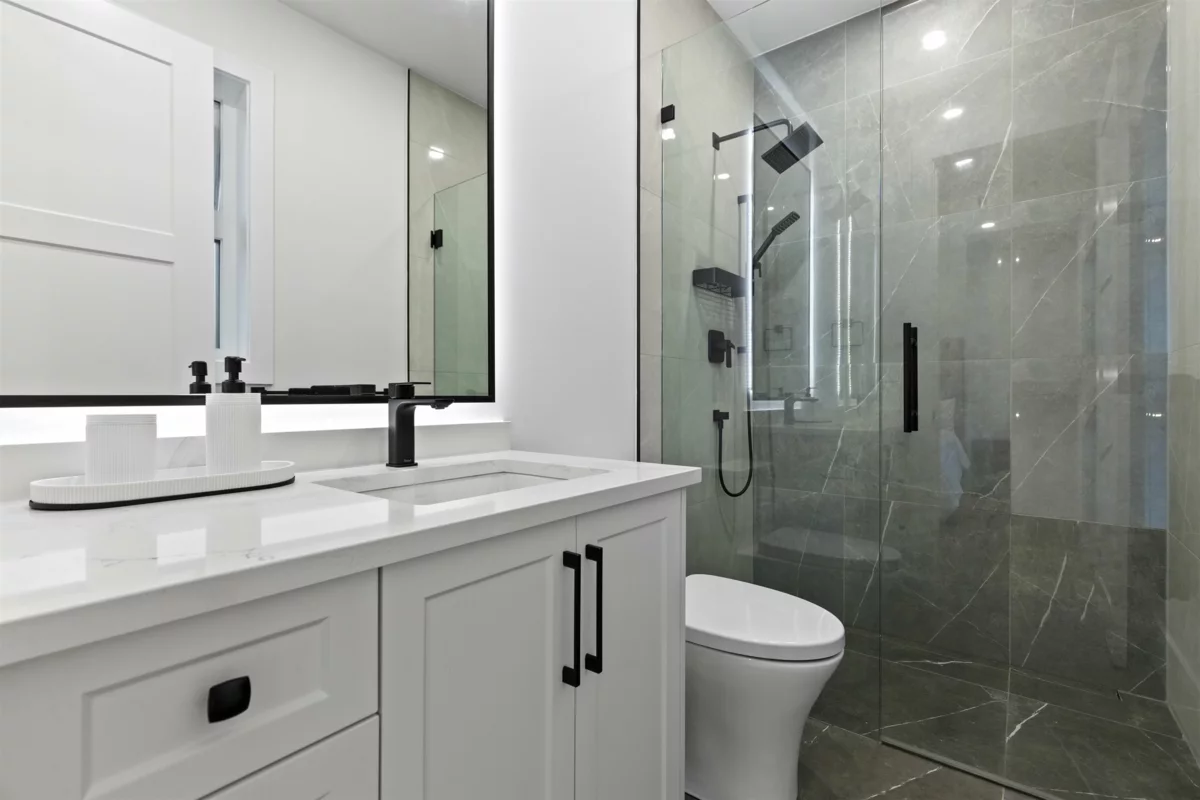 Garden / Landscaping Photo of 19759 33 Avenue, Langley, BC