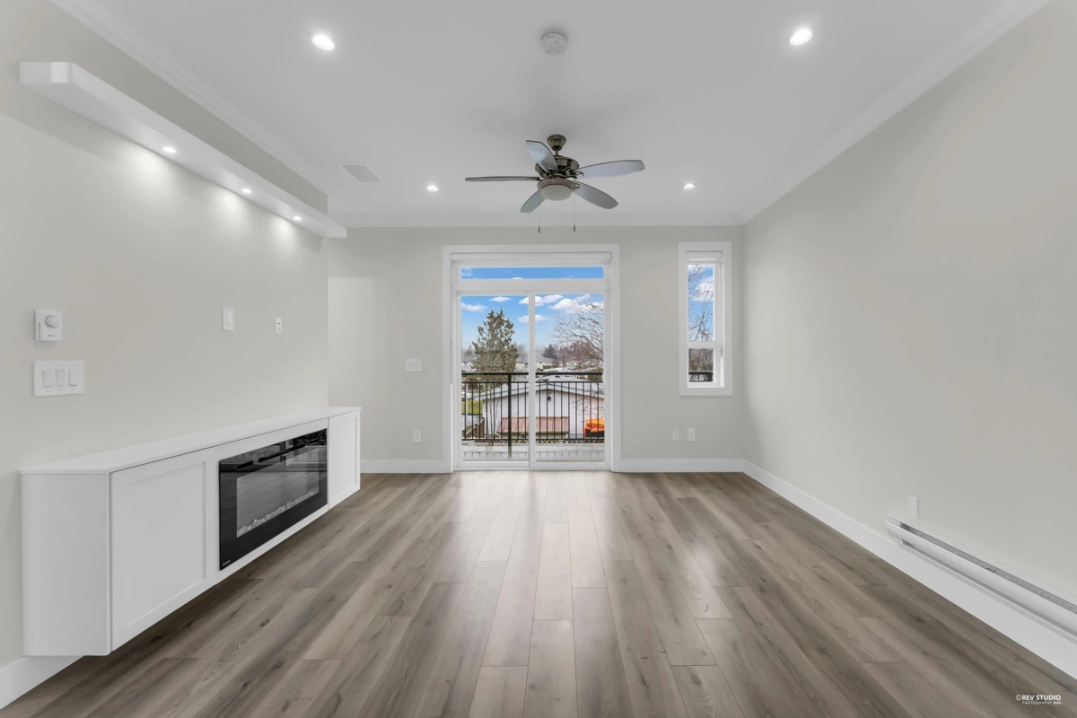 Kitchen Island Photo of 12 8181 135a Street, Surrey, BC