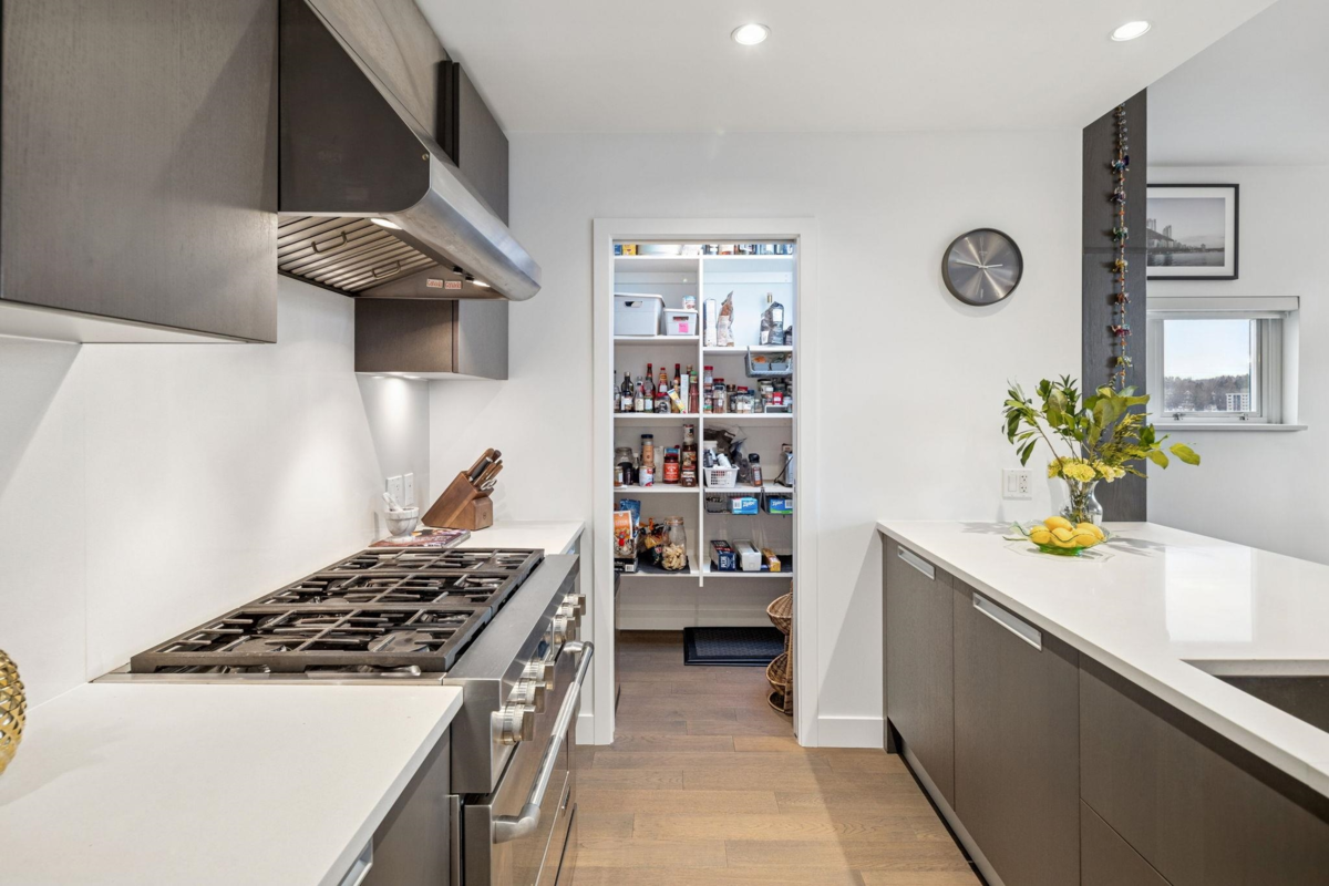 Dining Area Photo of PH1606 288 W 1st Avenue, Vancouver, BC