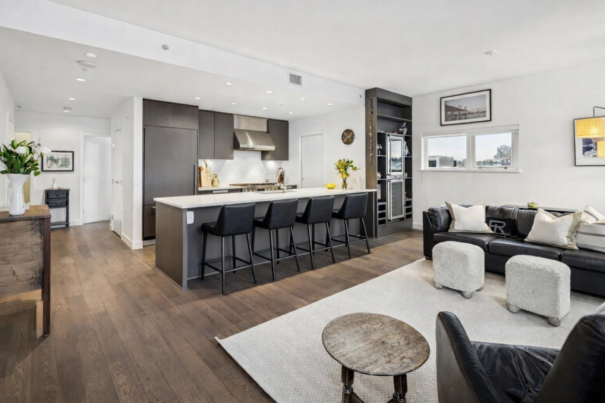 Living Room Photo of PH1606 288 W 1st Avenue, Vancouver, BC