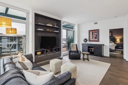 PH1606 288 W 1st Avenue, Vancouver, BC, False Creek — 2 bed apartment/condo for sale