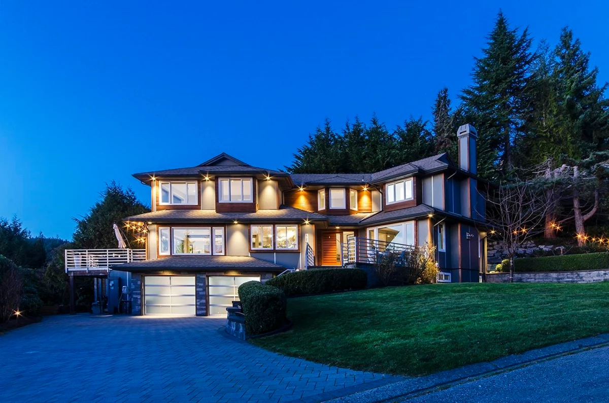 Exterior Front Photo of 4795 Westwood Drive, West Vancouver, BC