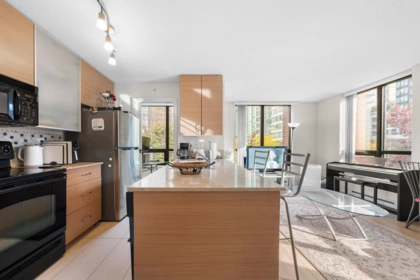 502 909 Mainland Street, Vancouver, BC, Vancouver — Apartment/Condo for sale