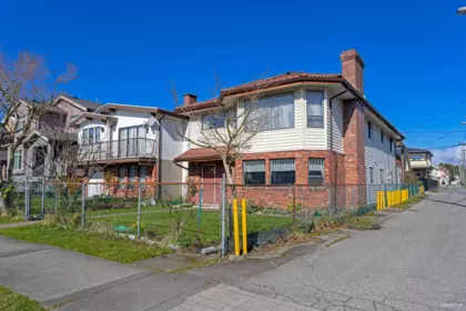 2175 E 54th Avenue, Vancouver, BC, Vancouver — Single Family Residence for sale