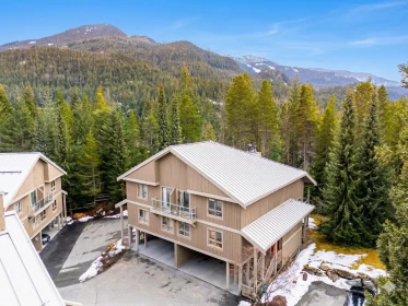 Backyard Photo of 3114 St Moritz Crescent, Whistler, BC