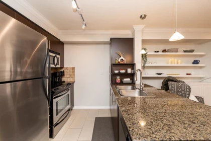Kitchen Island Photo of 2009 84 Grant Street, Port Moody, BC