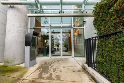 Garden / Landscaping Photo of 301 583 Beach Crescent, Vancouver, BC