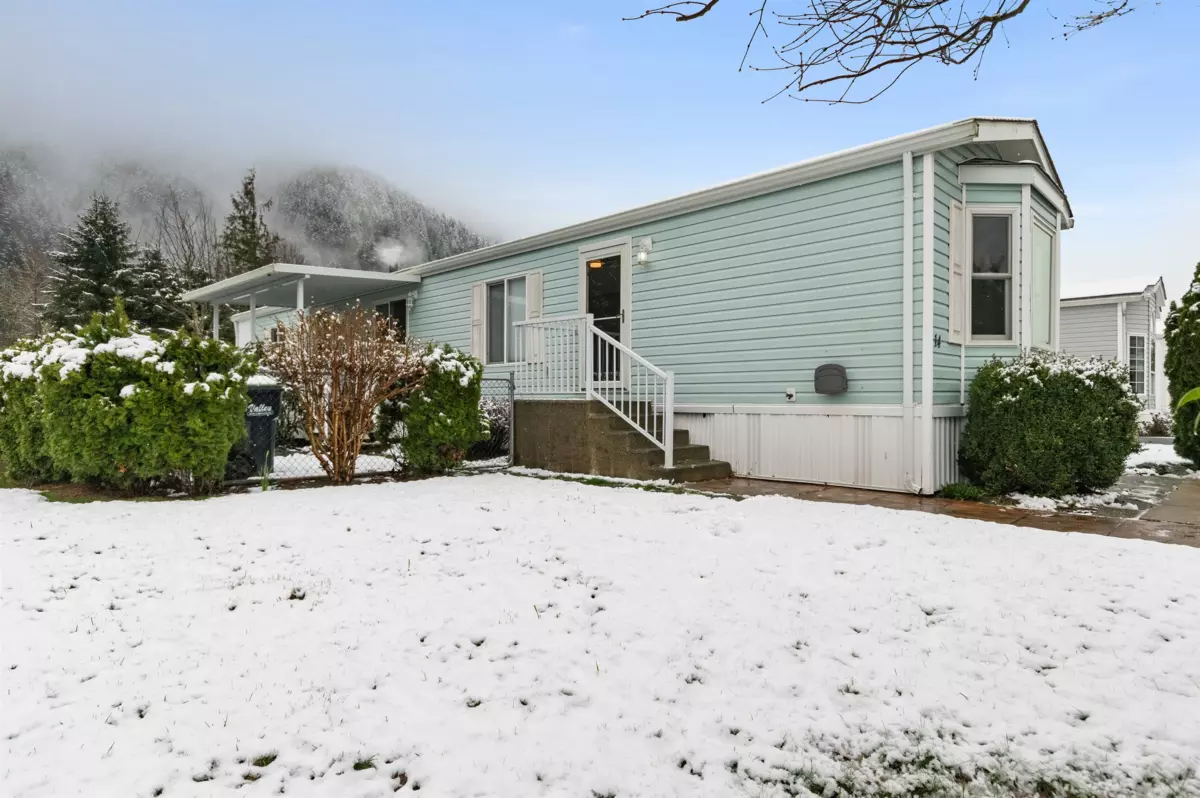 Exterior Rear Photo of 14 62790 Flood Hope Road, Hope, BC