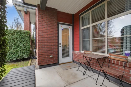 Garden / Landscaping Photo of 101 19201 66a Avenue, Surrey, BC