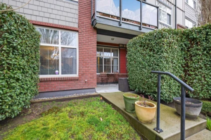 Hot Tub / Spa Photo of 101 19201 66a Avenue, Surrey, BC
