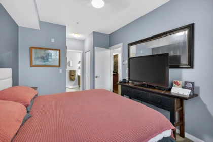 Laundry Room Photo of 101 19201 66a Avenue, Surrey, BC