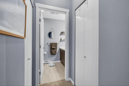 Mudroom Photo of 101 19201 66a Avenue, Surrey, BC