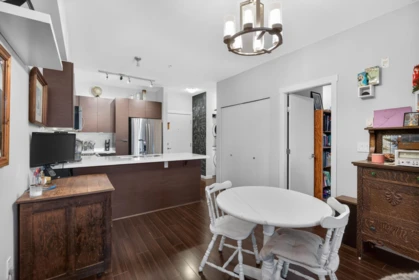 Powder Room Photo of 101 19201 66a Avenue, Surrey, BC