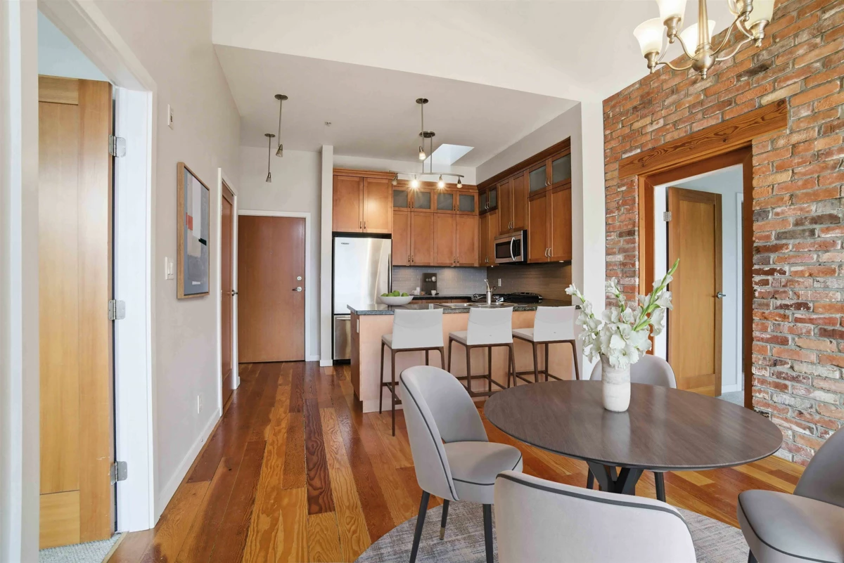 Family Room Photo of 407 250 Salter Street, New Westminster, BC
