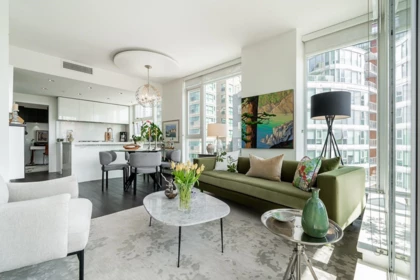 707 1351 Continental Street, Vancouver, BC, Vancouver — Apartment/Condo for sale