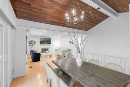 Breakfast Nook Photo of 1835 Arborlynn Drive, North Vancouver, BC