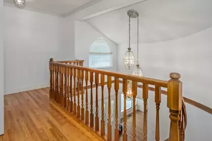 Entry Foyer Photo of 2983 Southern Crescent, Abbotsford, BC