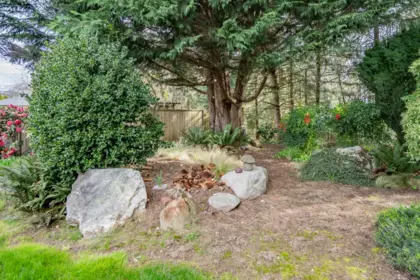 Outdoor Kitchen Photo of 2983 Southern Crescent, Abbotsford, BC