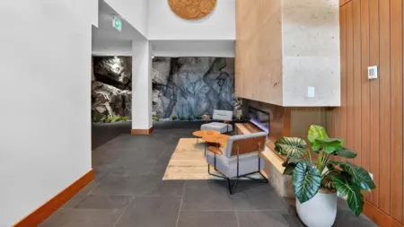 Entry Foyer Photo of 506 6687 Nelson Avenue, West Vancouver, BC