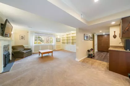 Entry Foyer Photo of 260 54a Street, Delta, BC