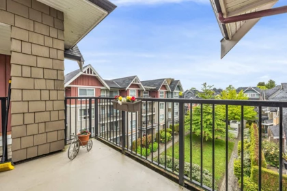 Loft / Bonus Room Photo of 403 7088 Mont Royal Square, Vancouver, BC
