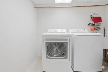 Powder Room Photo of 5 7901 13th Avenue, Burnaby, BC