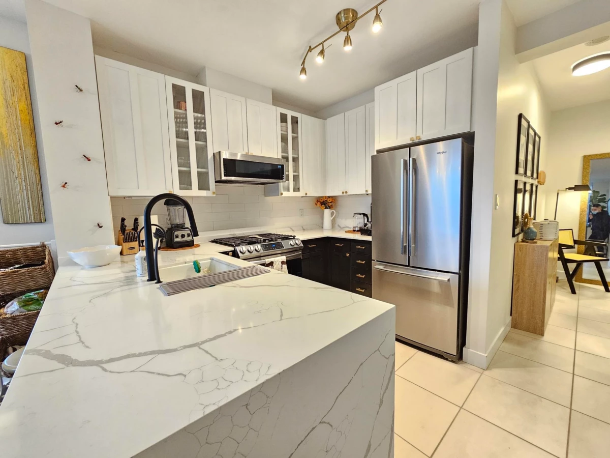 Family Room Photo of 403 170 W 1st Street, North Vancouver, BC